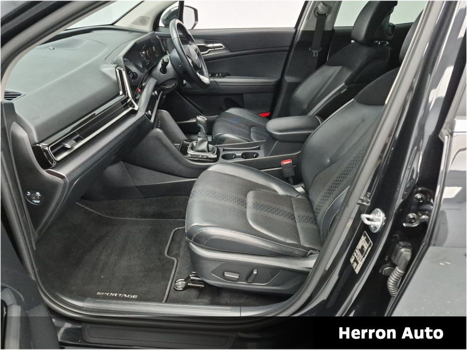 2024 Kia Sportage - image 6