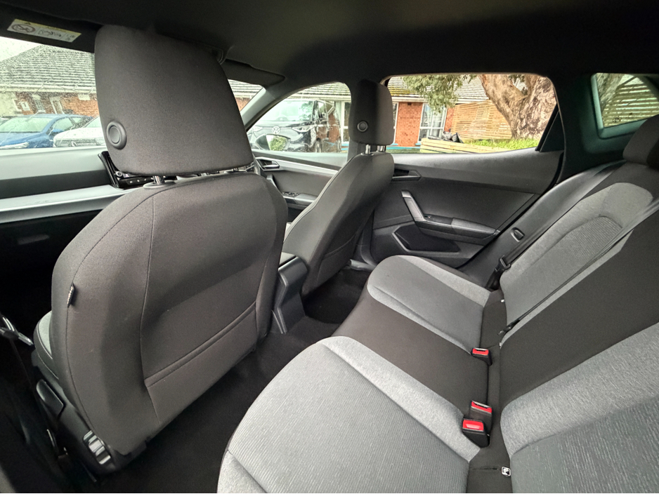 2023 SEAT Ibiza Folding Mirrors...Background Lighting €17,400