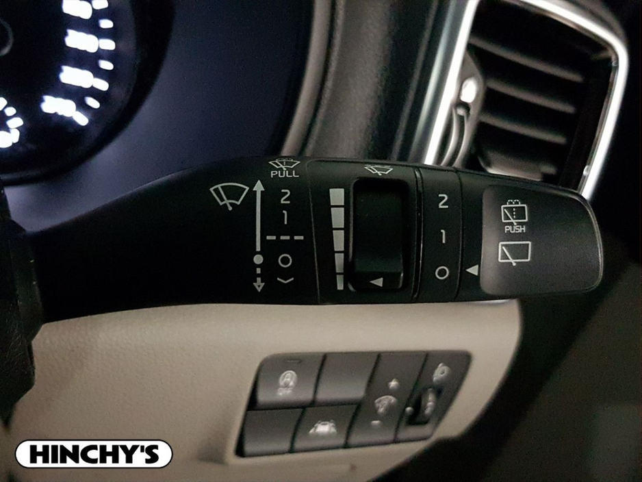 2020 Kia Sportage - image 22