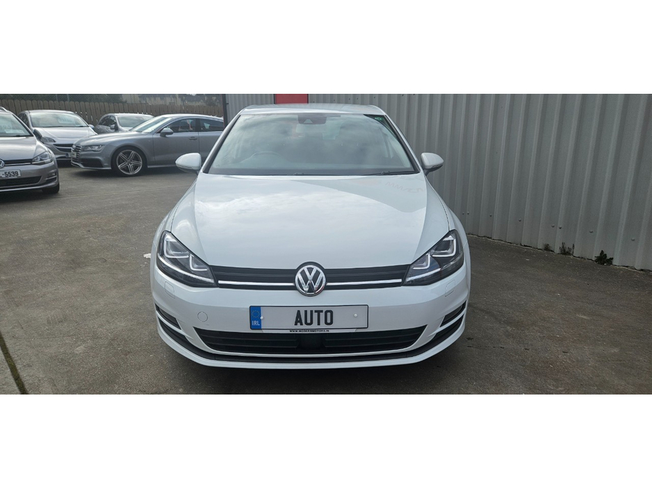 2016 Volkswagen Golf - image 4
