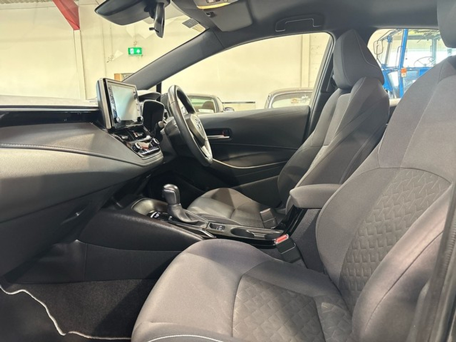 2020 Toyota Corolla HYBRID LUNA H/B AUTO €21,495