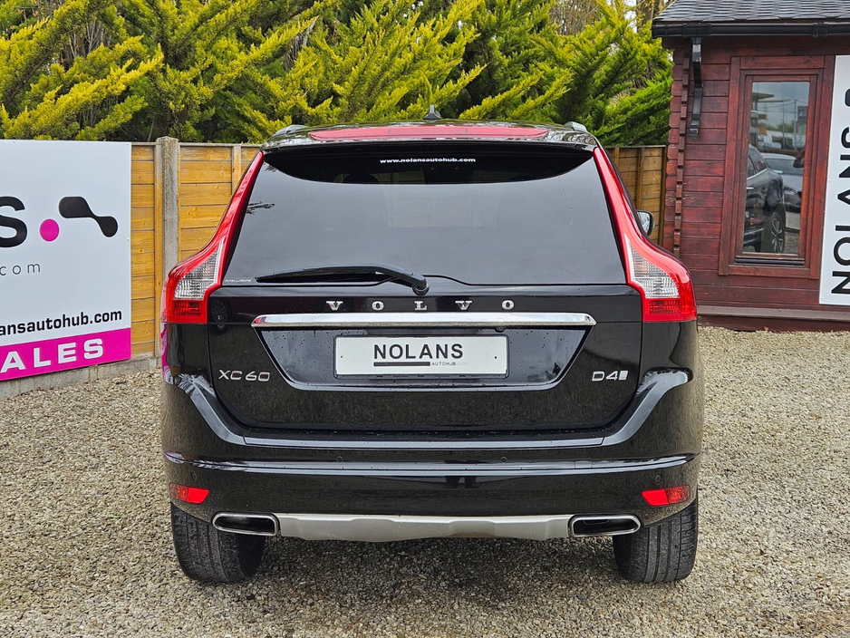 2016 Volvo XC60 - image 8