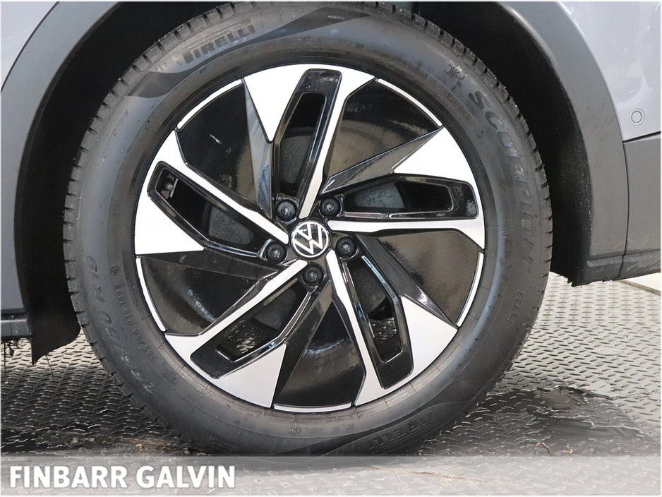 2023 Volkswagen ID.4 - image 14