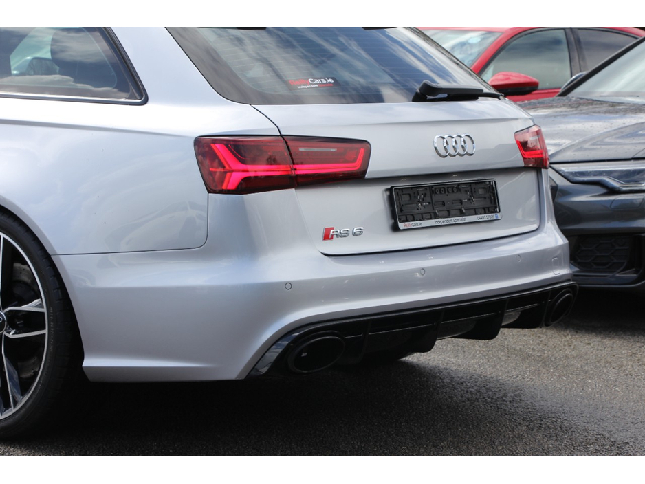 2016 Audi RS6 - image 32