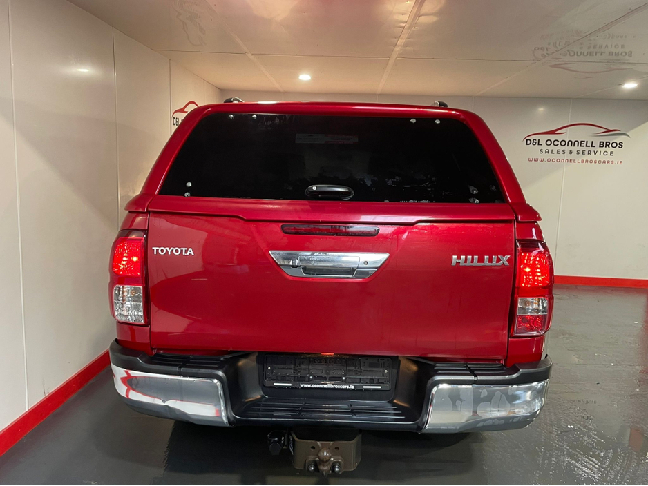 2018 Toyota Hilux DOUBLE CAB SR5 4DR DREW €29,950