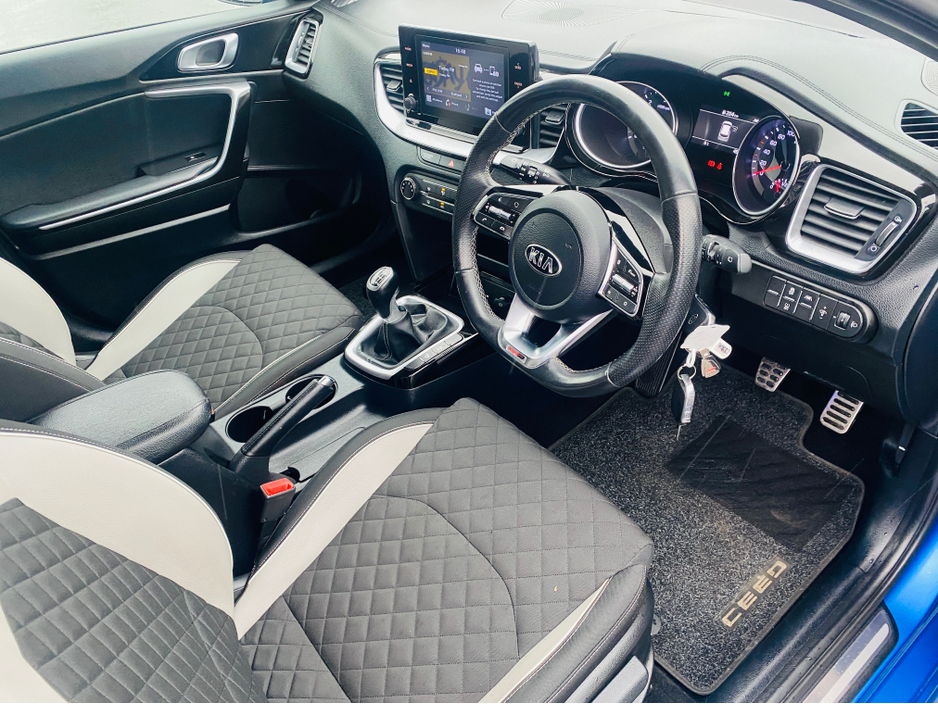 2021 Kia Ceed - image 11
