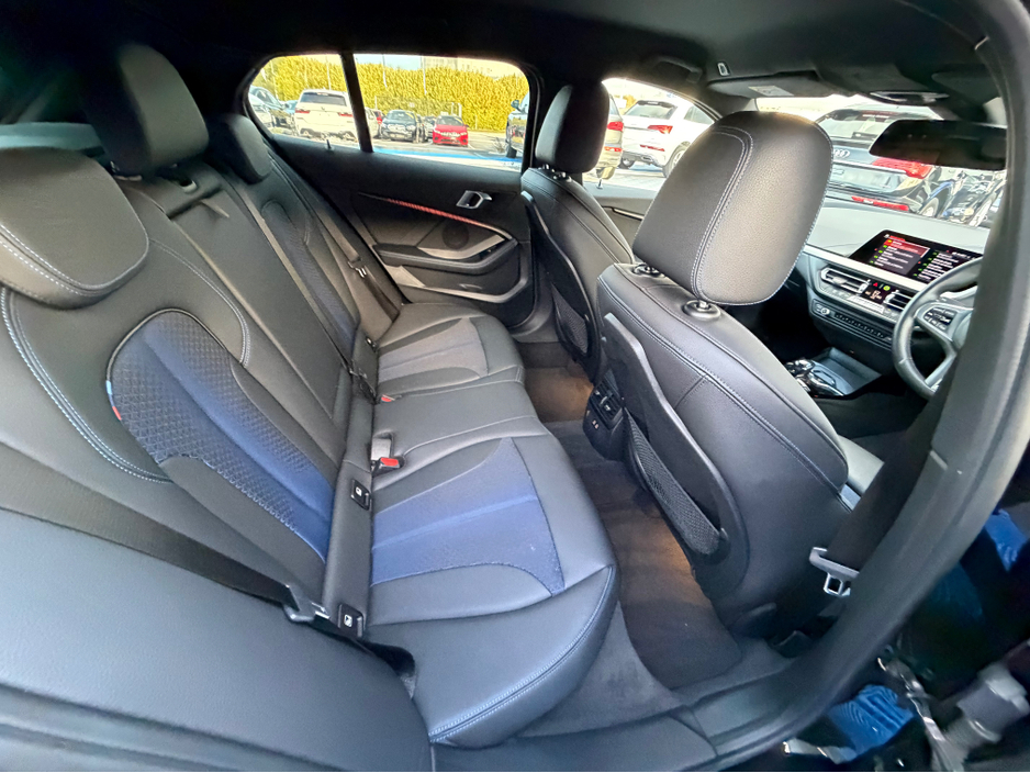 2021 BMW 1 Series - image 31