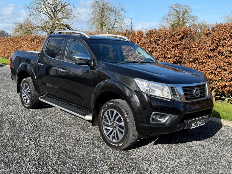 2016 Nissan Np300 - image 2