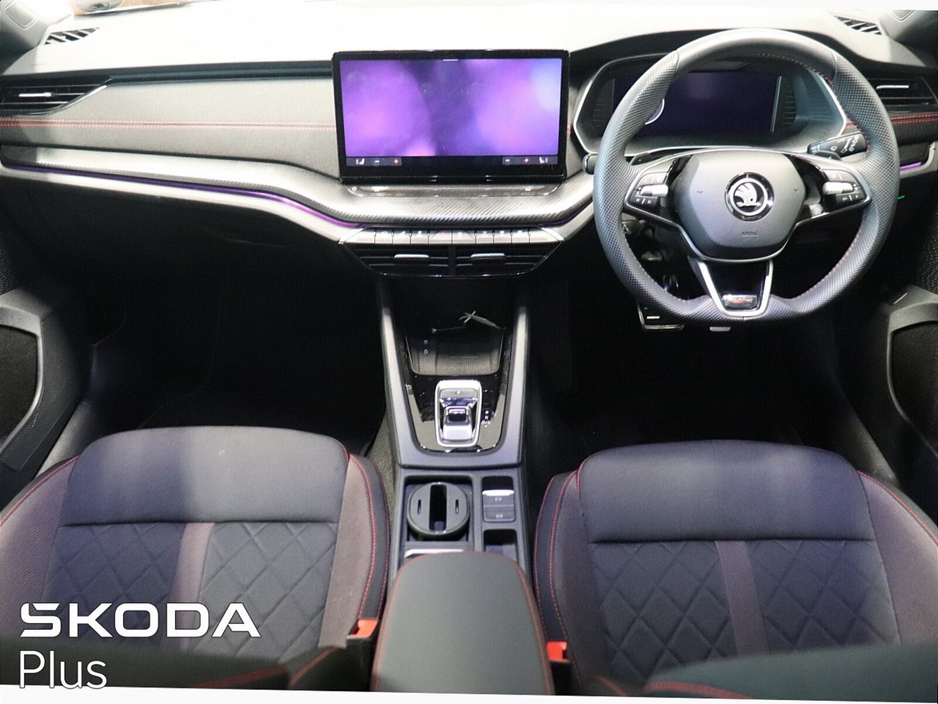 2025 Skoda Octavia - image 2