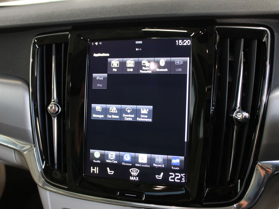 2019 Volvo V90 D4 MOM 5DR Auto €29,499