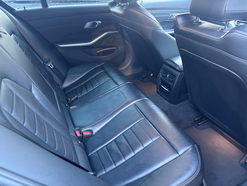 2021 BMW 3 Series 330e M Sport Auto €27,950