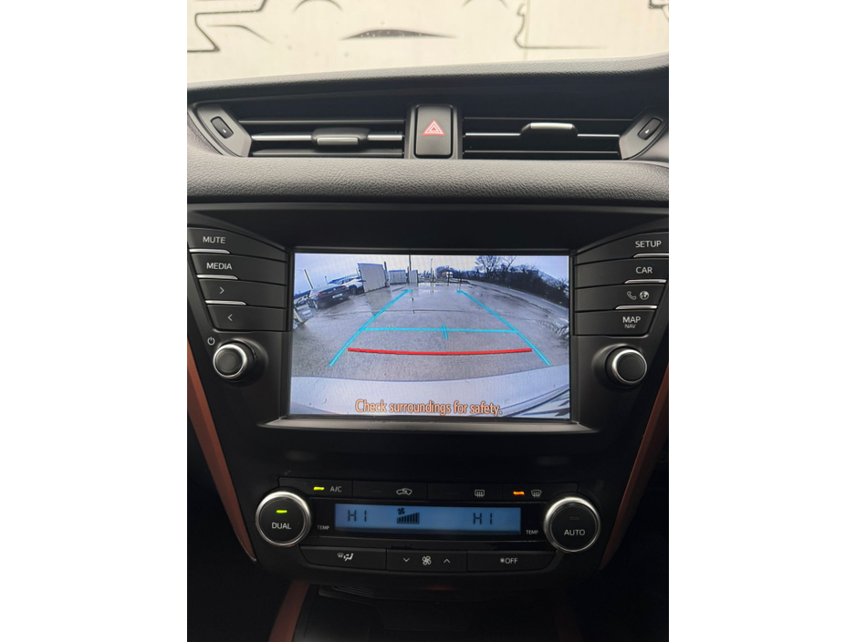 2018 Toyota Avensis 1.6 D LUNA 4DR SAL €12,750