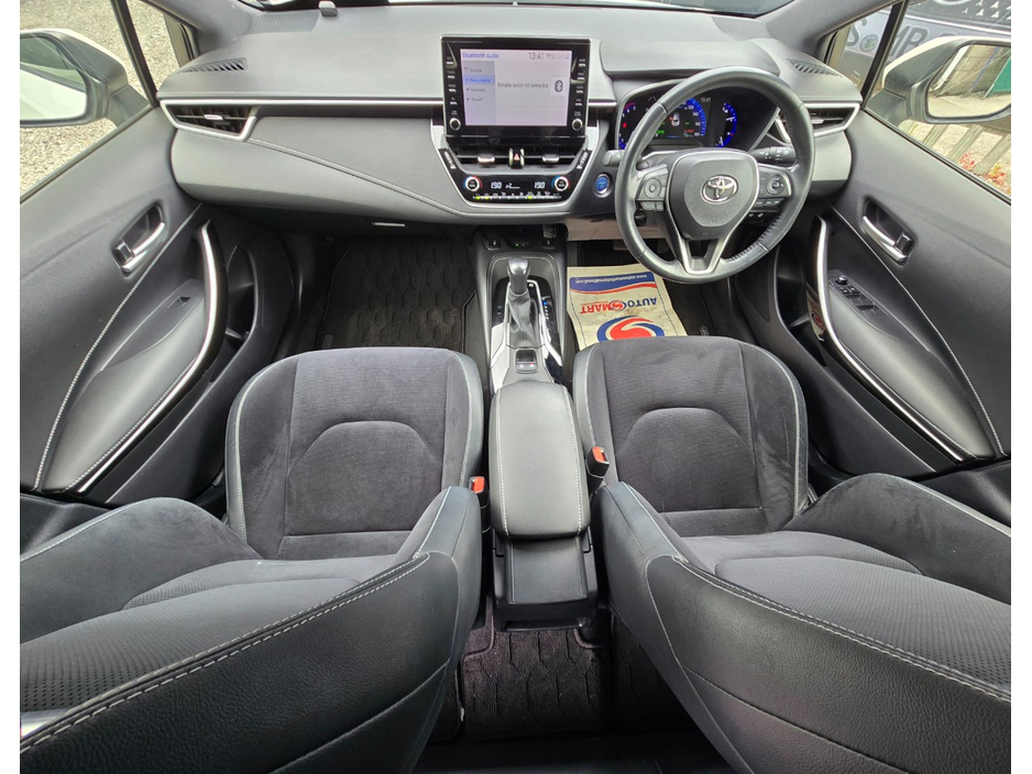 2019 Toyota Corolla - image 10