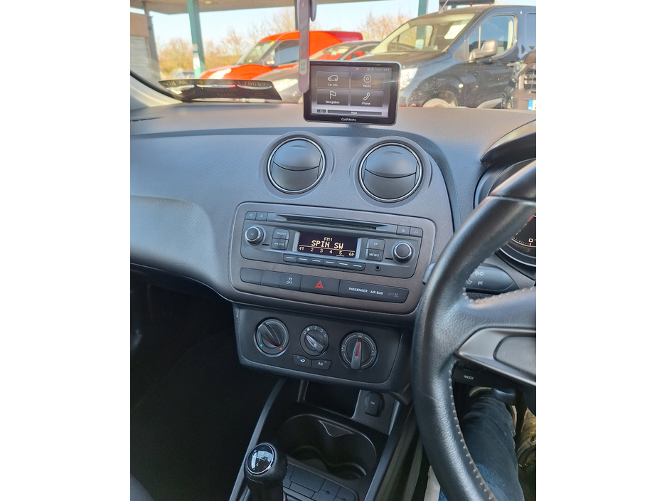 2013 SEAT Ibiza - image 8