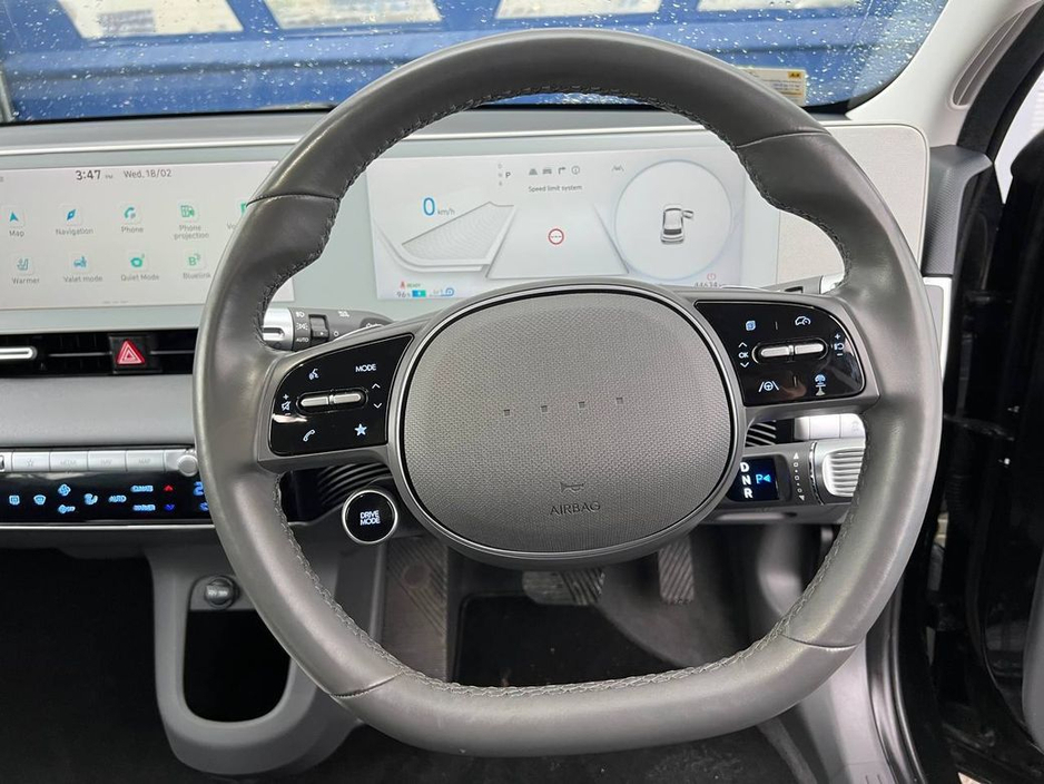 2023 Hyundai Ioniq 5 EXECUTIVE 58KW // ADAPTIVE CRUISE CONTROL // WIRELESS CHARGING // HEATED SEATS €23,900