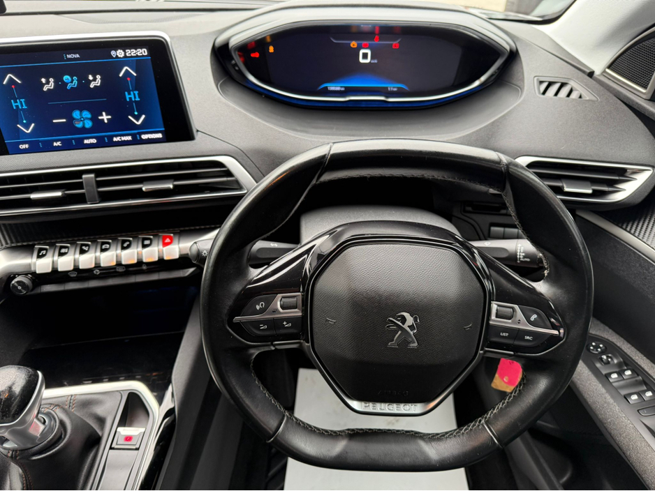 2019 Peugeot 3008 - image 11