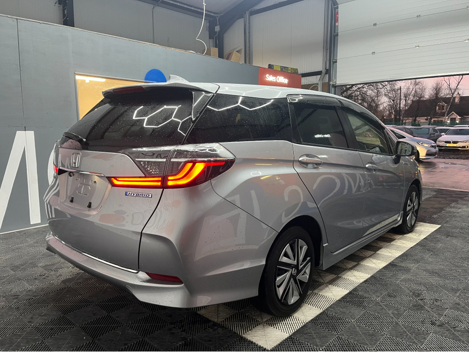 2022 Honda Shuttle €17950 2022 HONDA SHUTTLE S HYBRID 1.5 AUTOMATIC / REVERSE CAMERA / CRUISE CONTROL €17,950