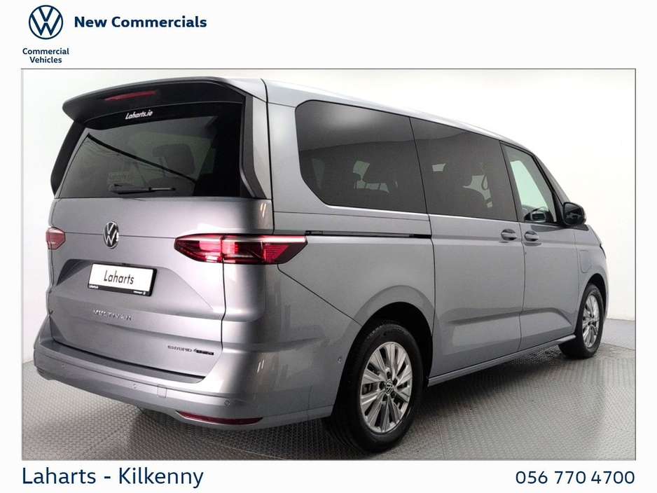 2026 Volkswagen Multivan - image 3