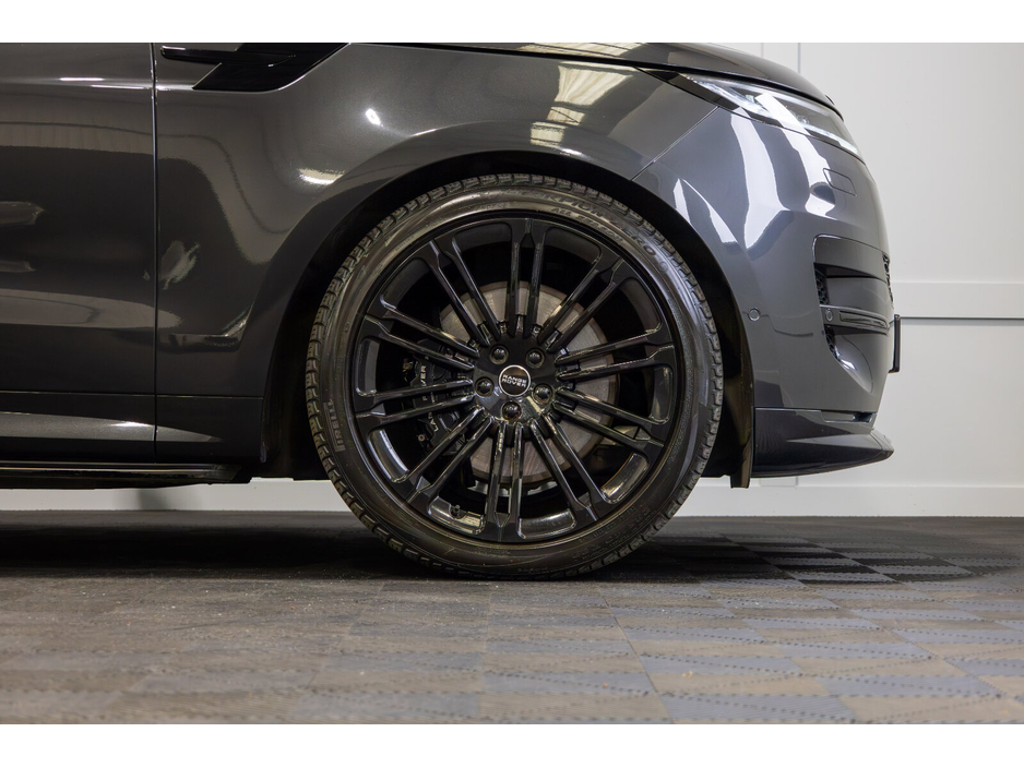 2022 Land Rover Range Rover Sport - image 7