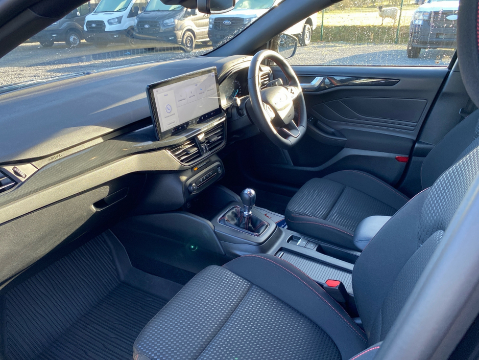 2024 Ford Focus - image 7