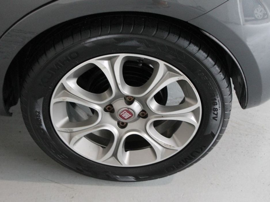 2017 Fiat Punto Lounge 1.2 8V 69HP 4DR €8,750