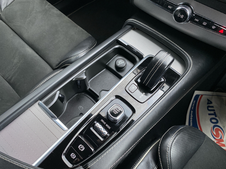2019 Volvo XC90 - image 15