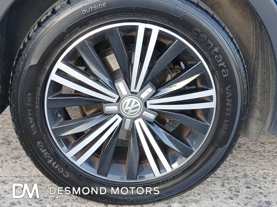 2017 Volkswagen Tiguan - image 20