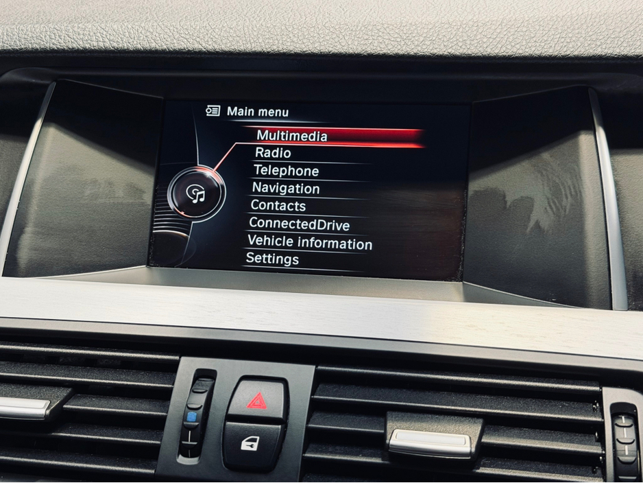 2016 BMW 5 Series - image 14