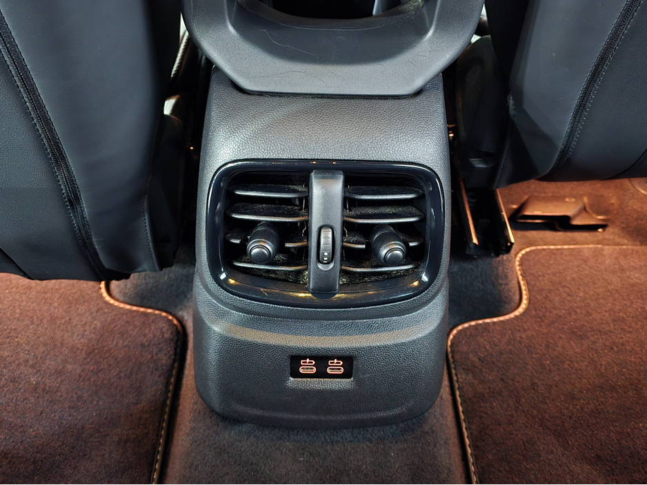 2023 MINI Countryman - image 27