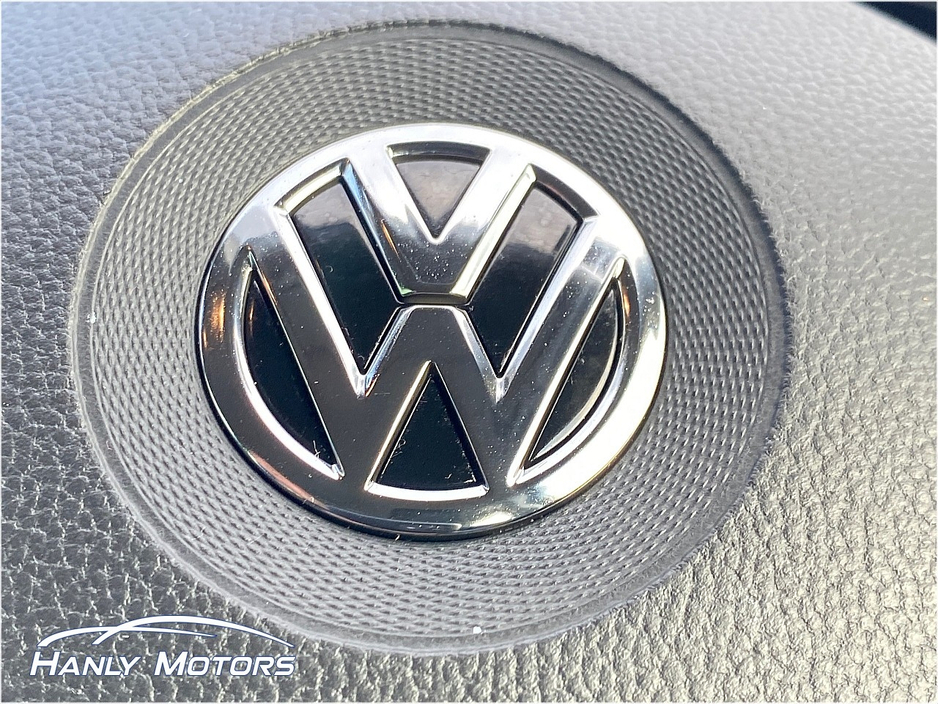 2020 Volkswagen Passat - image 24