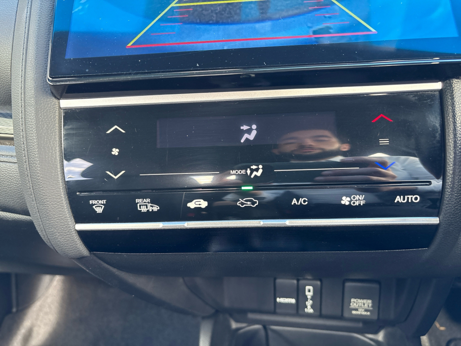 2017 Honda Fit - image 18