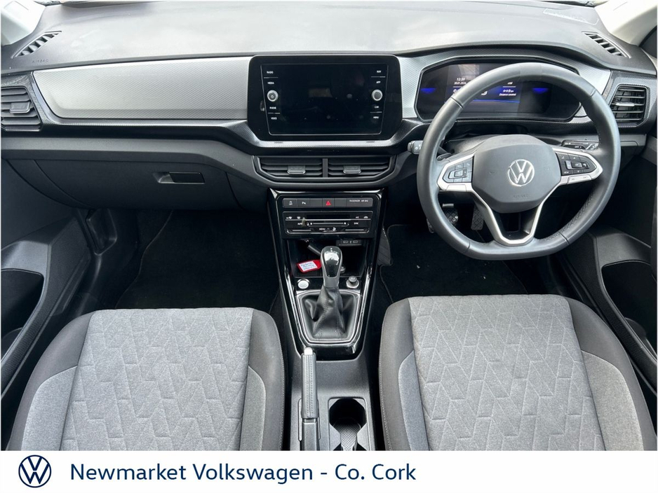2025 Volkswagen T-Cross - image 9