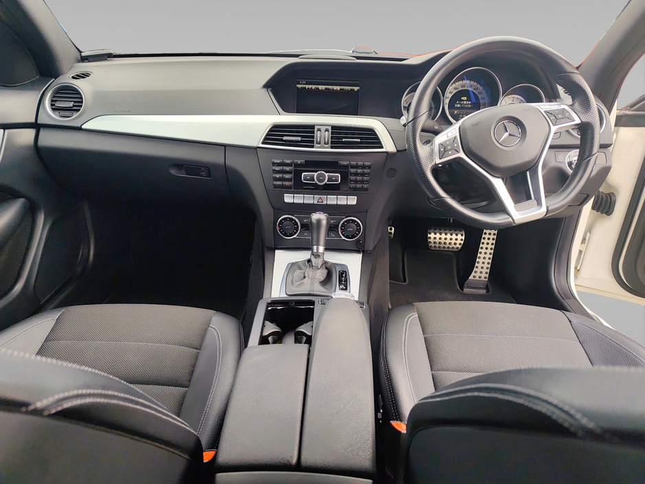 2015 Mercedes-Benz C Class - image 9