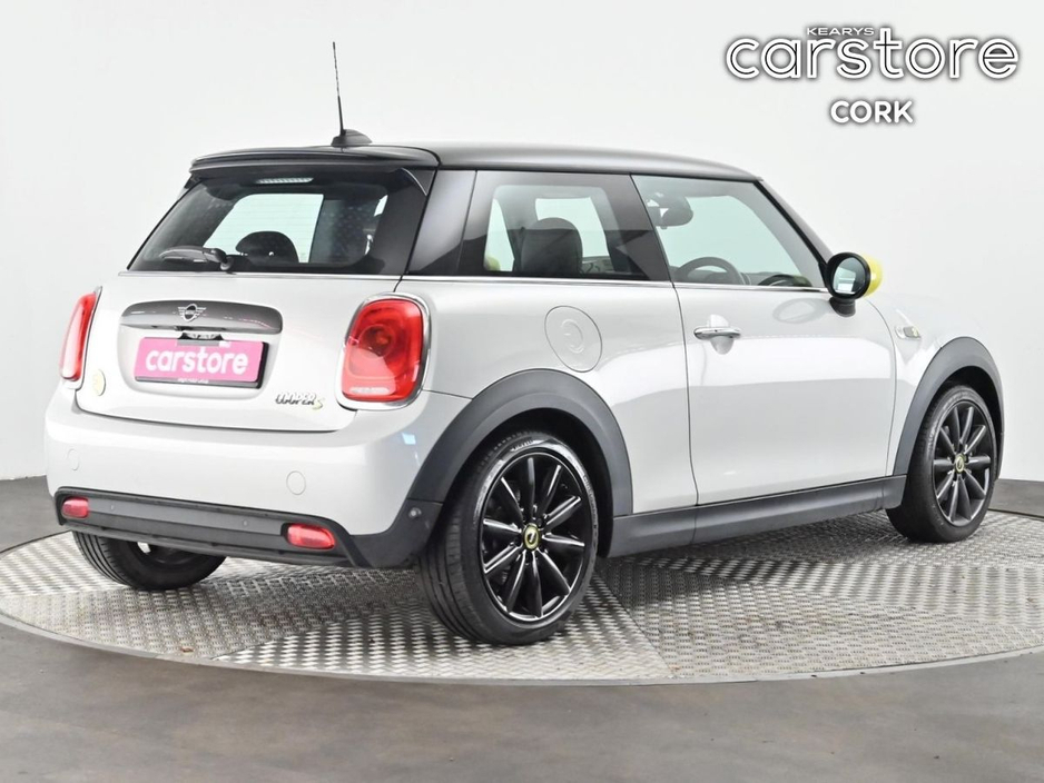 2020 MINI Hatch Cooper Classic Auto €16,880