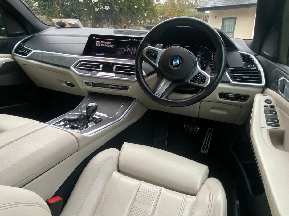 2020 BMW X5 xDrive45e M Sport €52,999