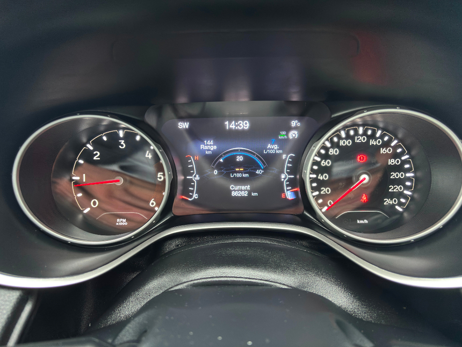 2019 Jeep Compass - image 12