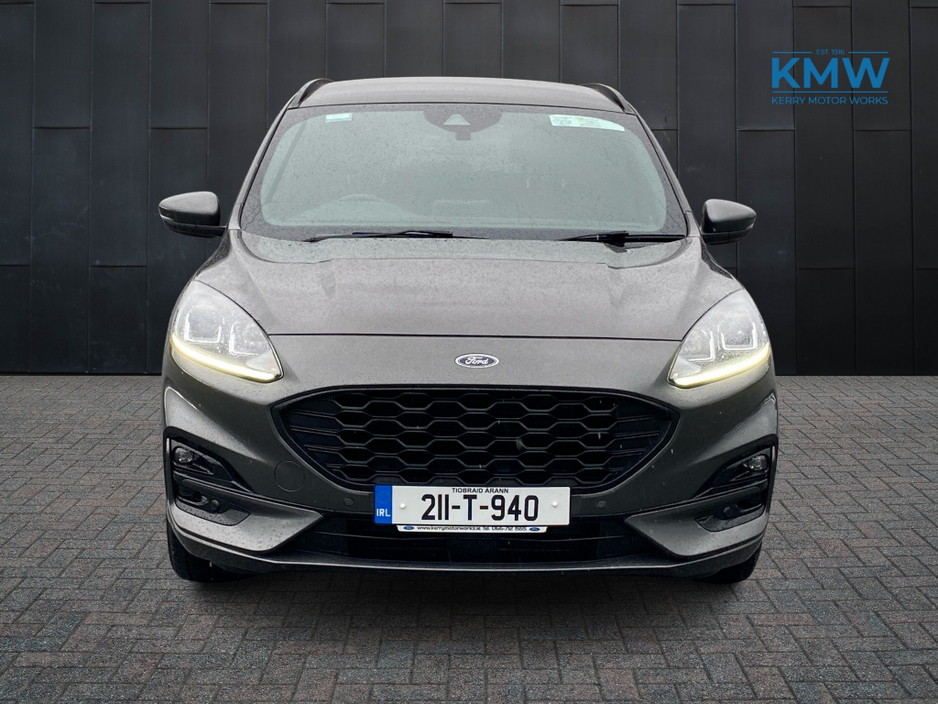 2021 Ford Kuga - image 2