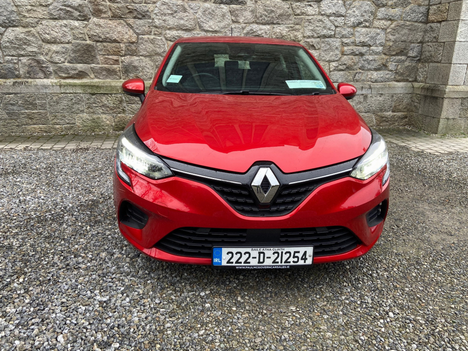 2022 Renault Clio - image 5