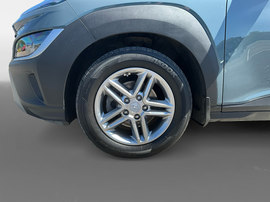 2022 Hyundai Kona - image 17