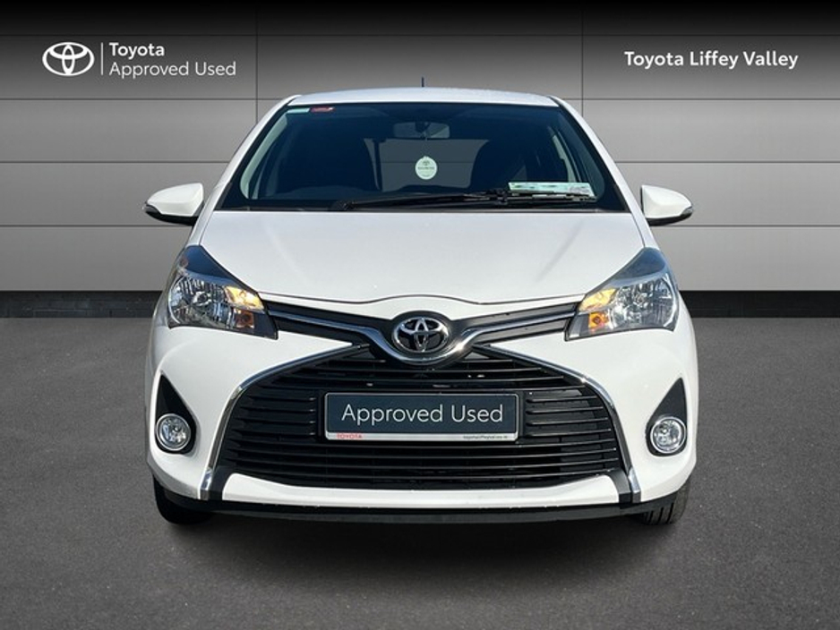 2017 Toyota Yaris - image 5
