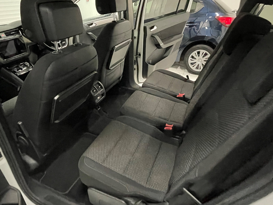 2018 Volkswagen Touran  €20,895