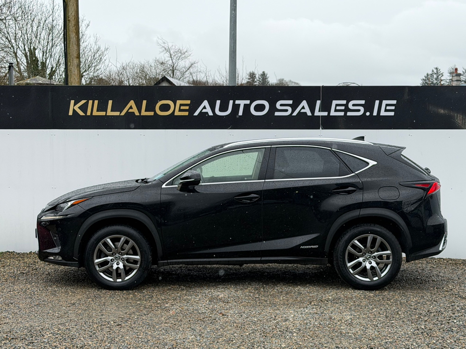 2020 Lexus NX 300 h - image 6