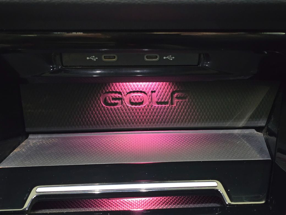 2024 Volkswagen Golf - image 22