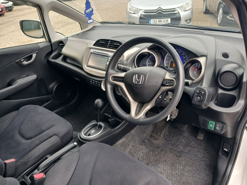 2013 Honda Fit - image 14