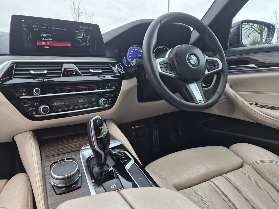 2017 BMW 5 Series - image 18