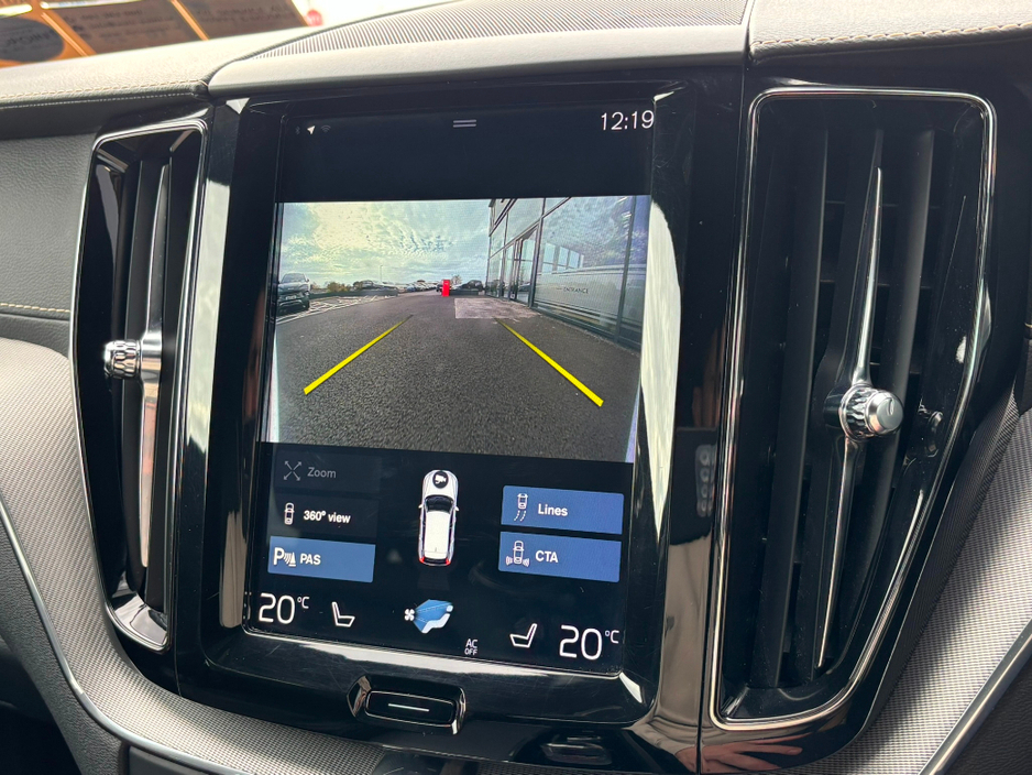 2018 Volvo XC60 T8 R-Design Pro AWD 320BHP €26,995