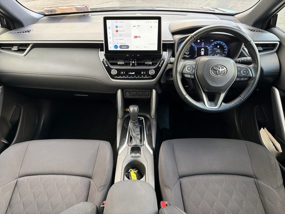 2024 Toyota Corolla Cross - image 8