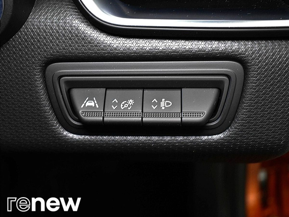 2021 Renault Clio - image 20