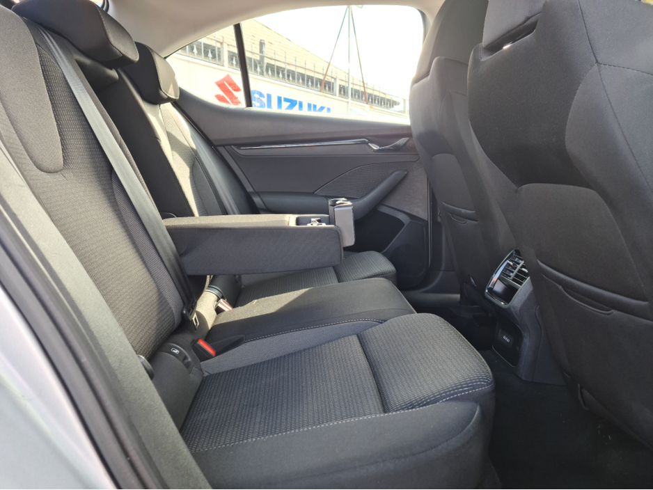 2024 Skoda Octavia - image 7