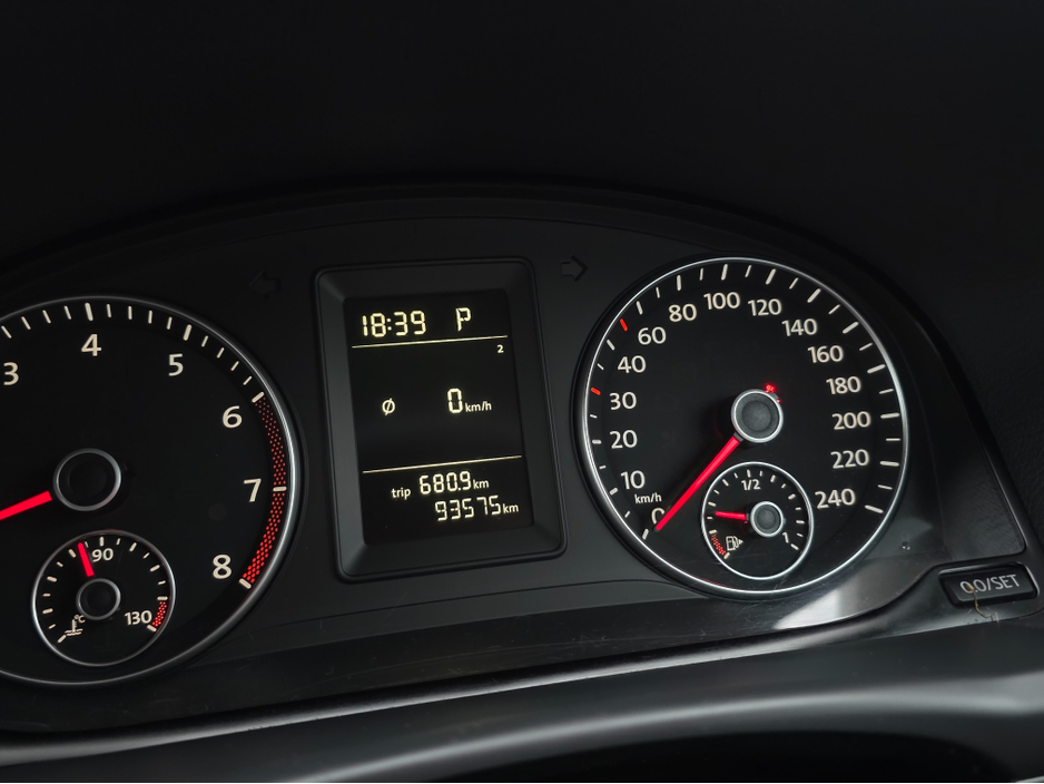 2013 Volkswagen Touran 7 SEATER FAMLY MPV 1.4 TSI AUTOMATIC - PRIVACY GLASS  - REV CAMERA - SIMI DEALER - SPECIALISING IN IMPORTS OF GERMAN AUTOMATIC HI SPEC CARS €9,950